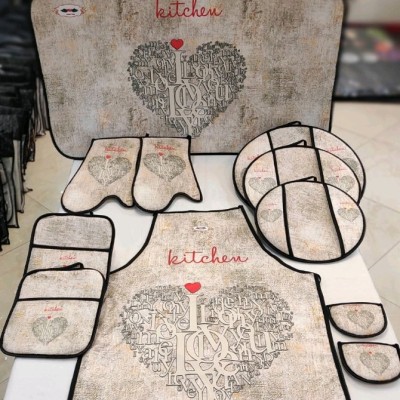 سرویس دمکنی و پیشبند 11 پارچه آشپزخانه عروس کارماهوم کد 198 (دم کنی)