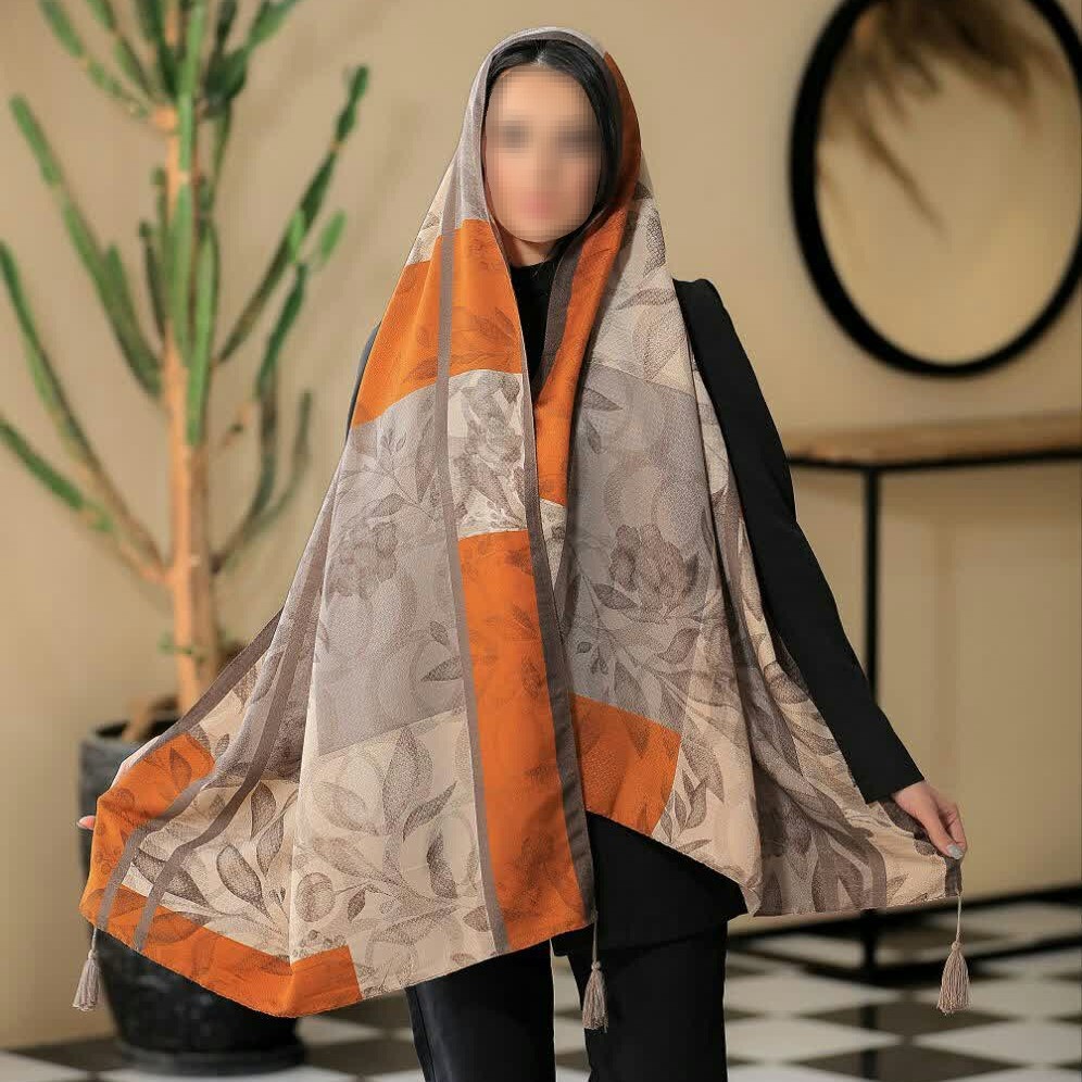 شال نخی منگوله دار. دور دوز
