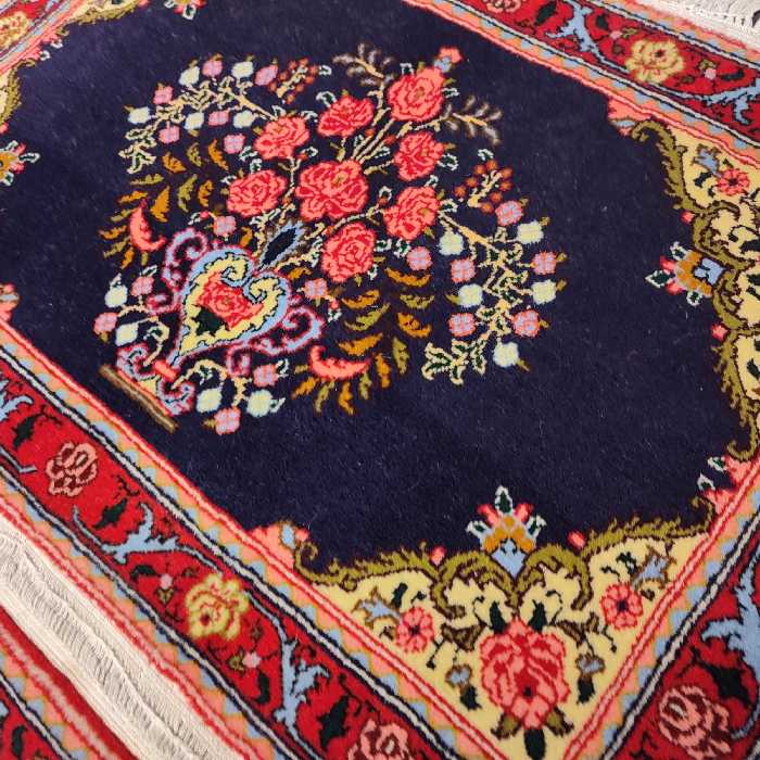 فرش دستبافت نیم متری طرح گلدانی کد SH 72 یک جفت