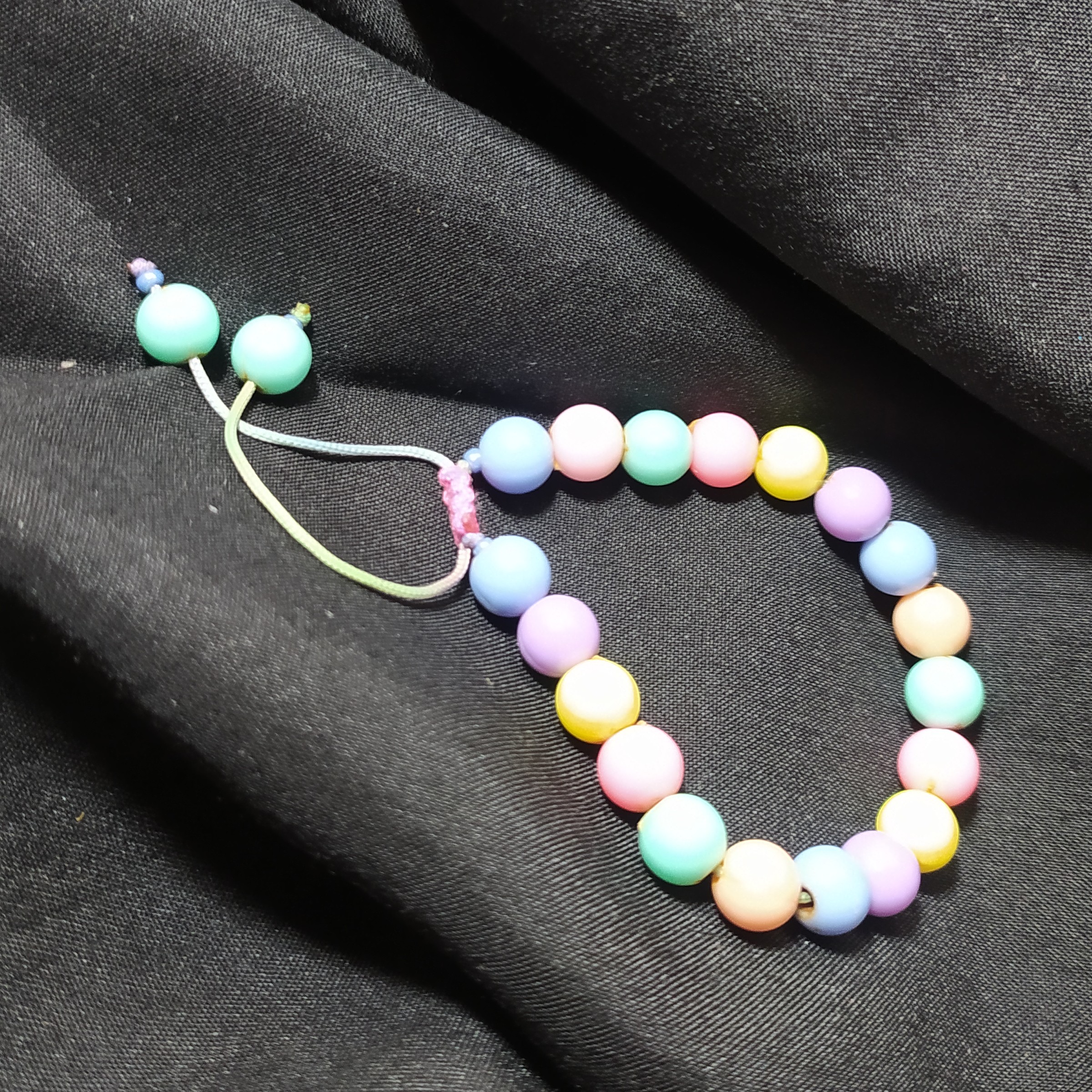 دست بند هفت رنگ 