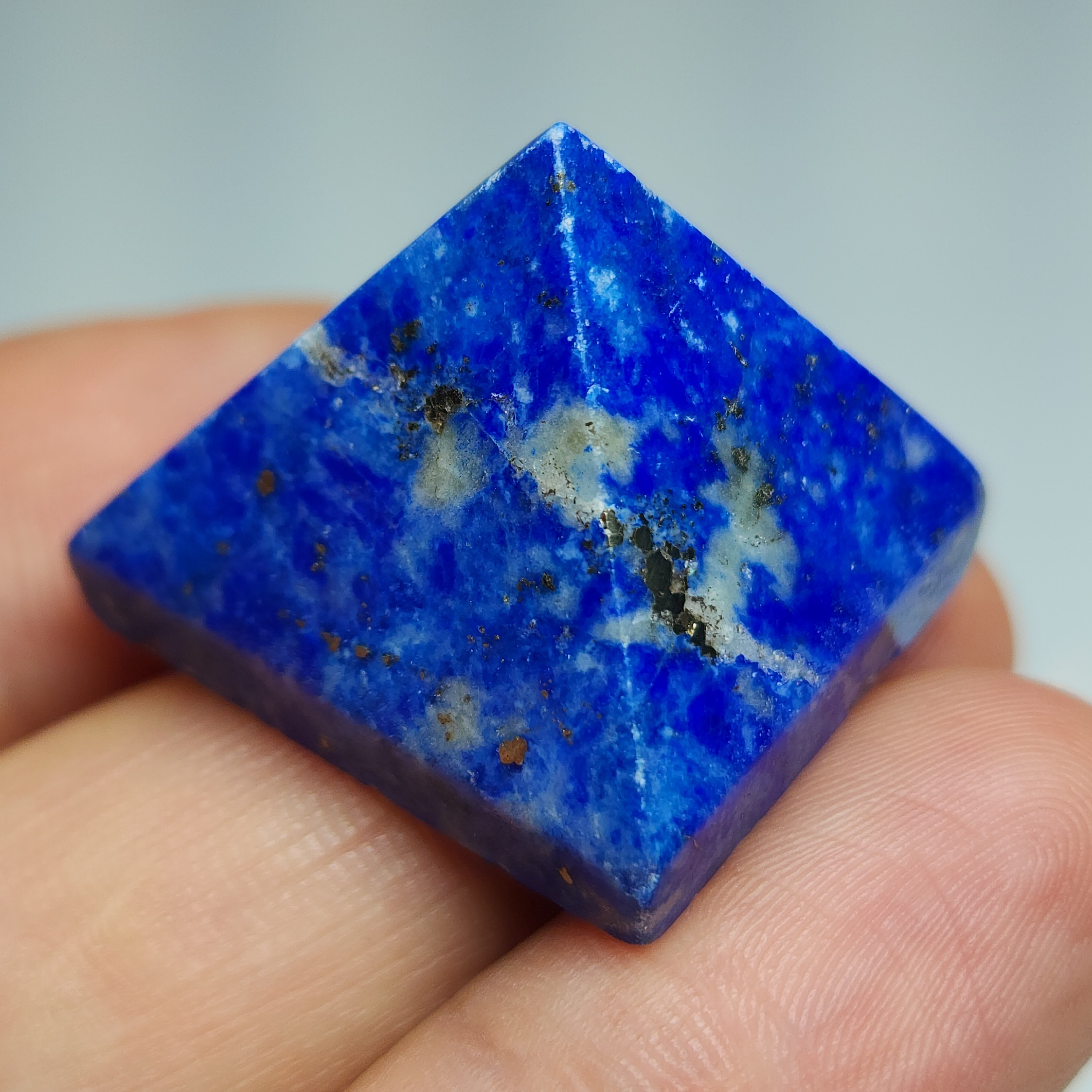 هرم لاجورد اصیل و طبیعی افغانستان درجه 1 (سایز 2)