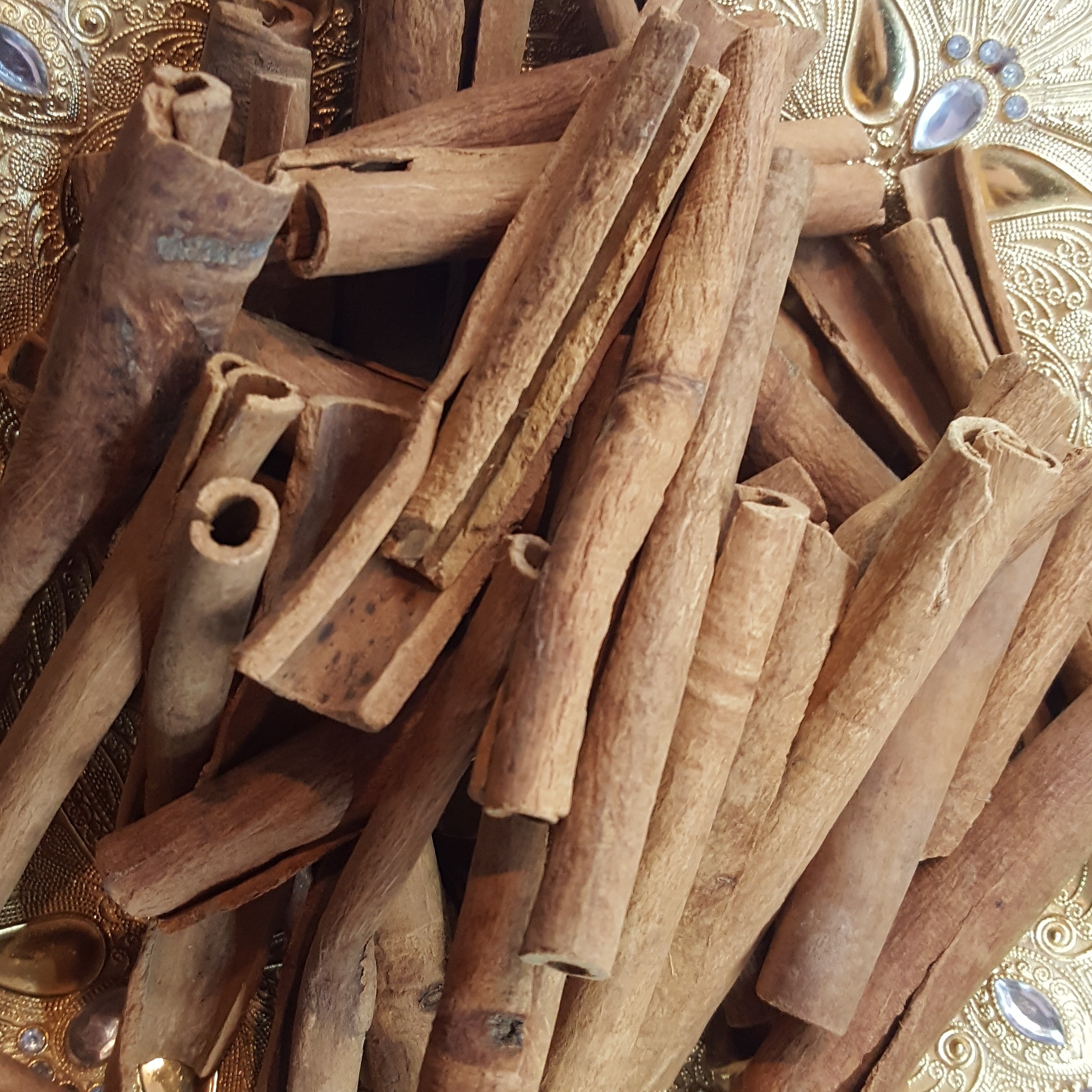 دارچین سیکاری تازه و درجه یک(500گرم)