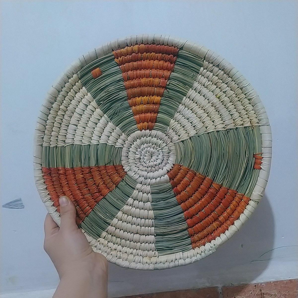 سینی حصیری رنگی