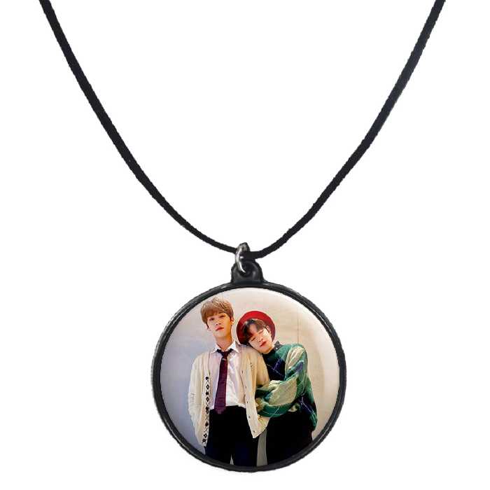 گردنبند پرمانه طرح straykids کد pmb.12195مدل دو طرفه