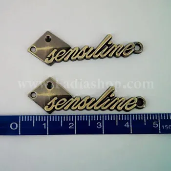 مارک فلزی دوختنی حروف انگلیسی