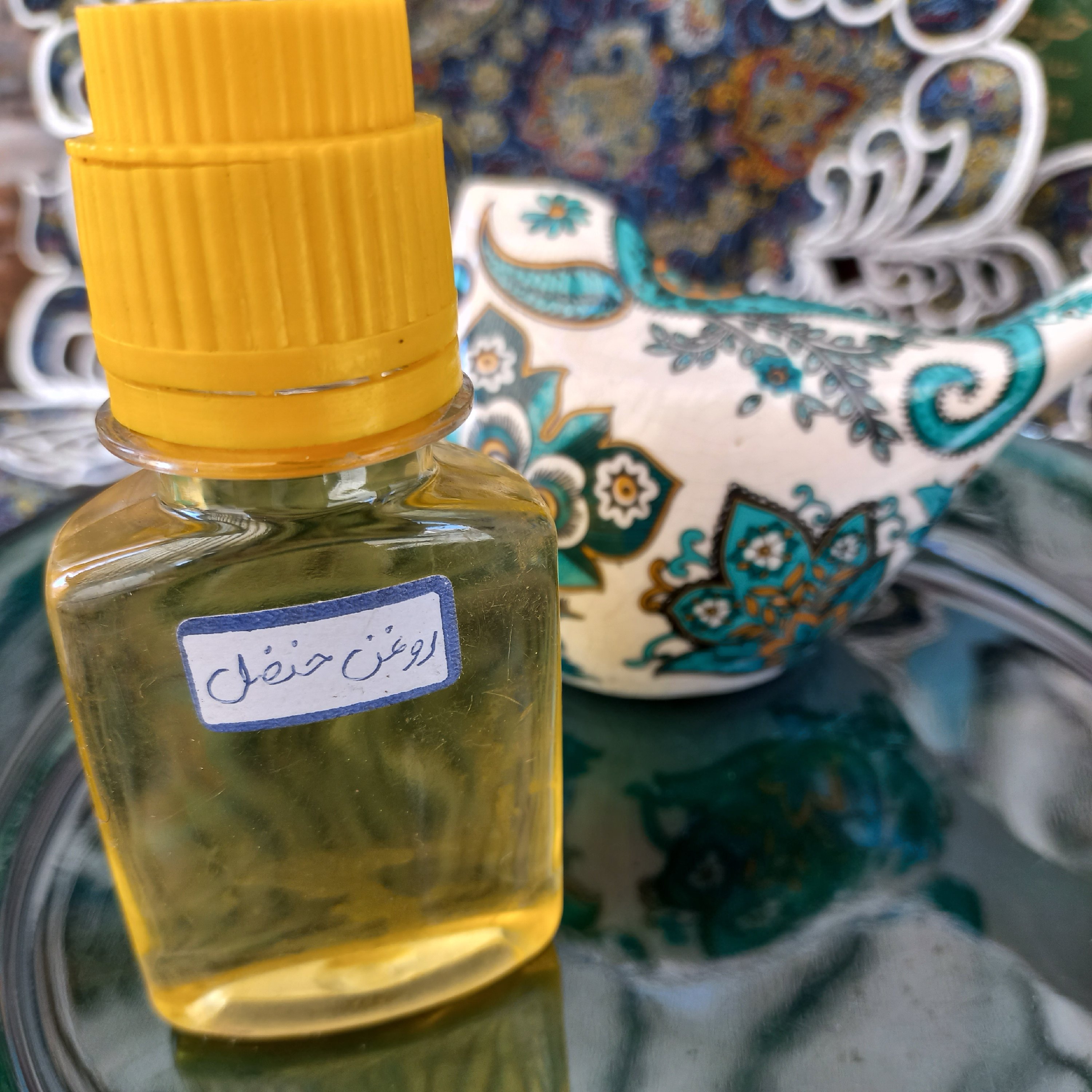 روغن حنضل 60ccموثر در پرکردن حفره دندان و دندان دردمعالجه بیماری های میکروبی و ویروسی