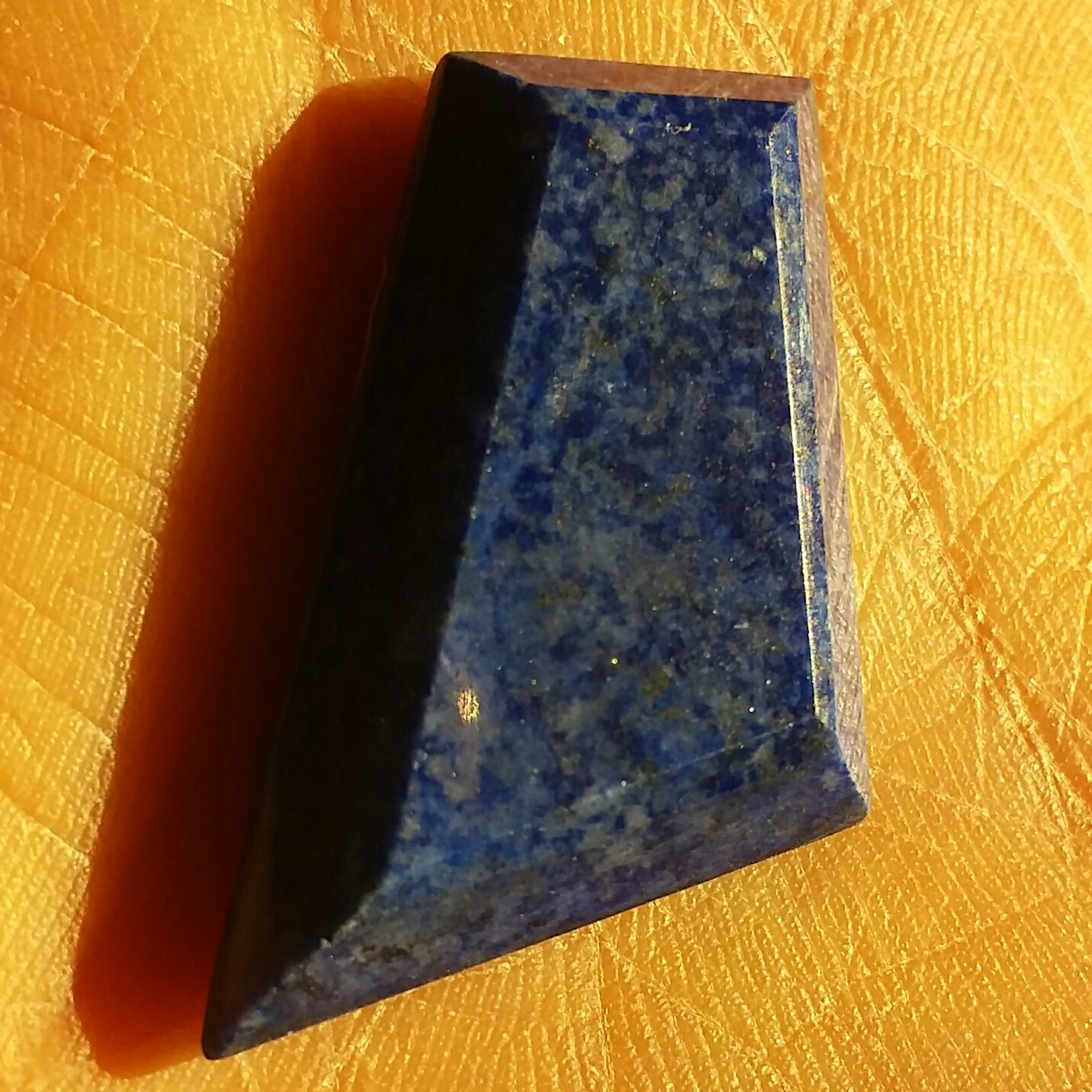 لاجورد نگین لاجورد تراش فانتزی خااااص پیریت طلایی دار 100 در 100 طبیعی شاهکار خلقت