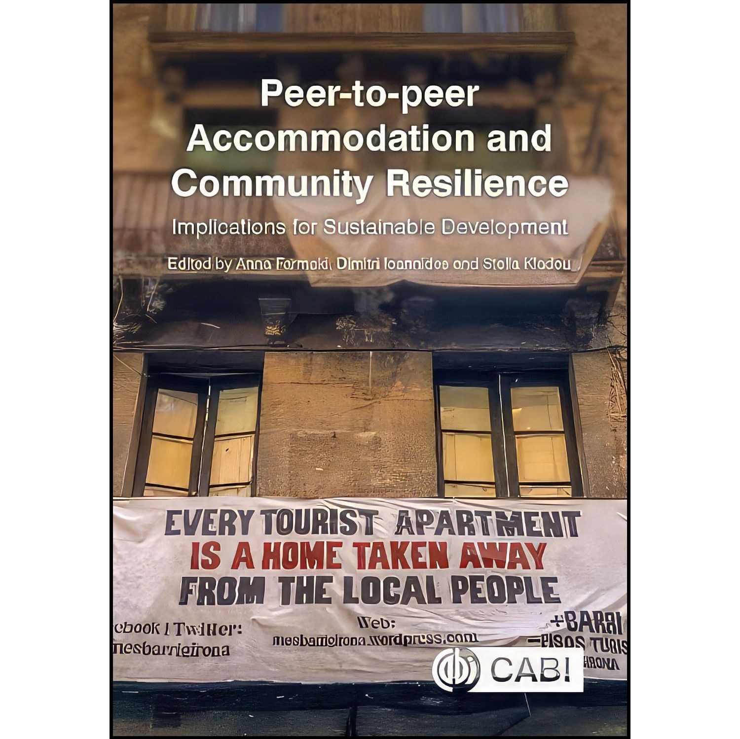 کتاب زبان اصلی Peertopeer Accommodation and Community Resilience