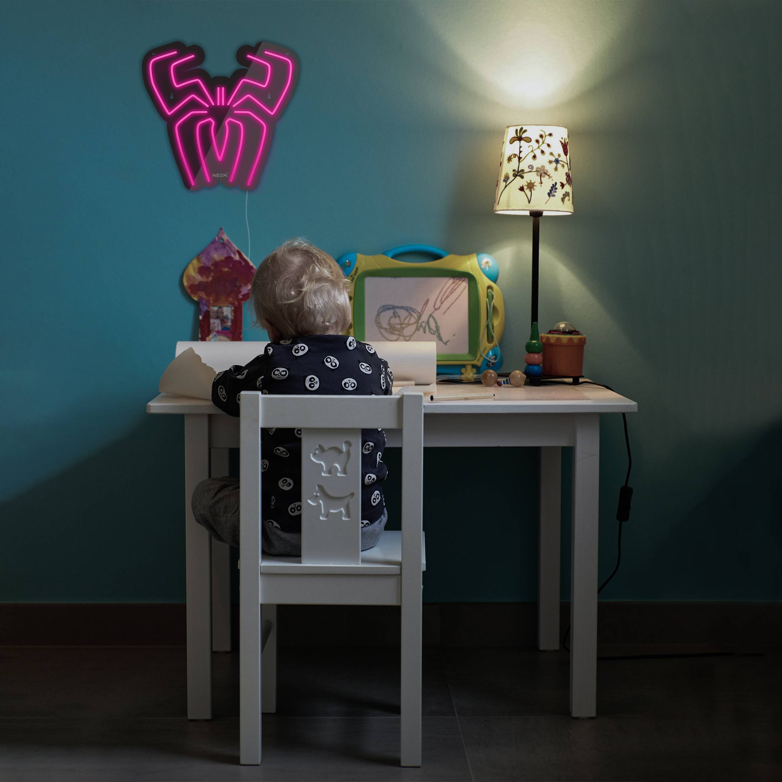 چراغ دیواری نئون دیزاین مدل Spider-BL_PN