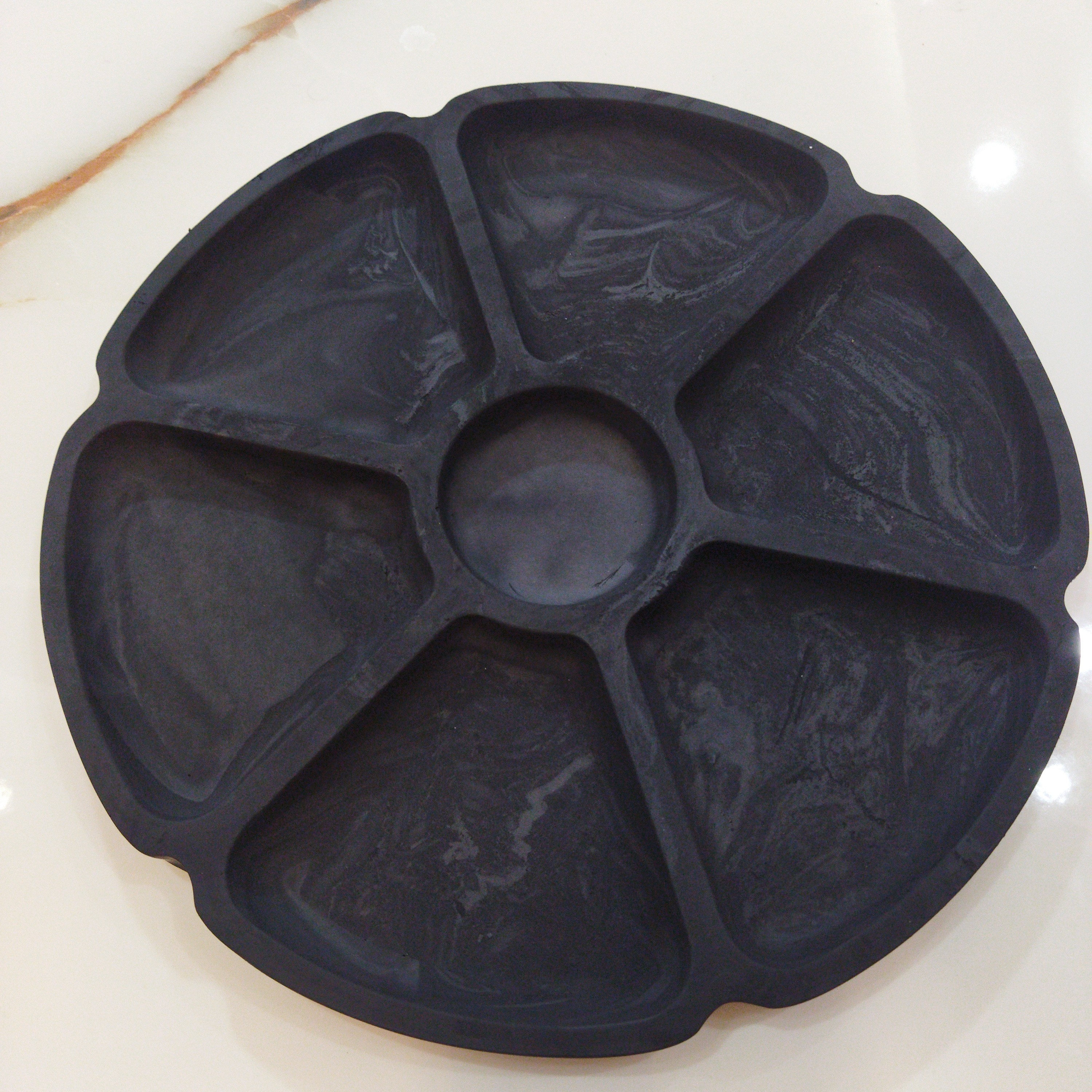 اردوخوری سنگی مشکی