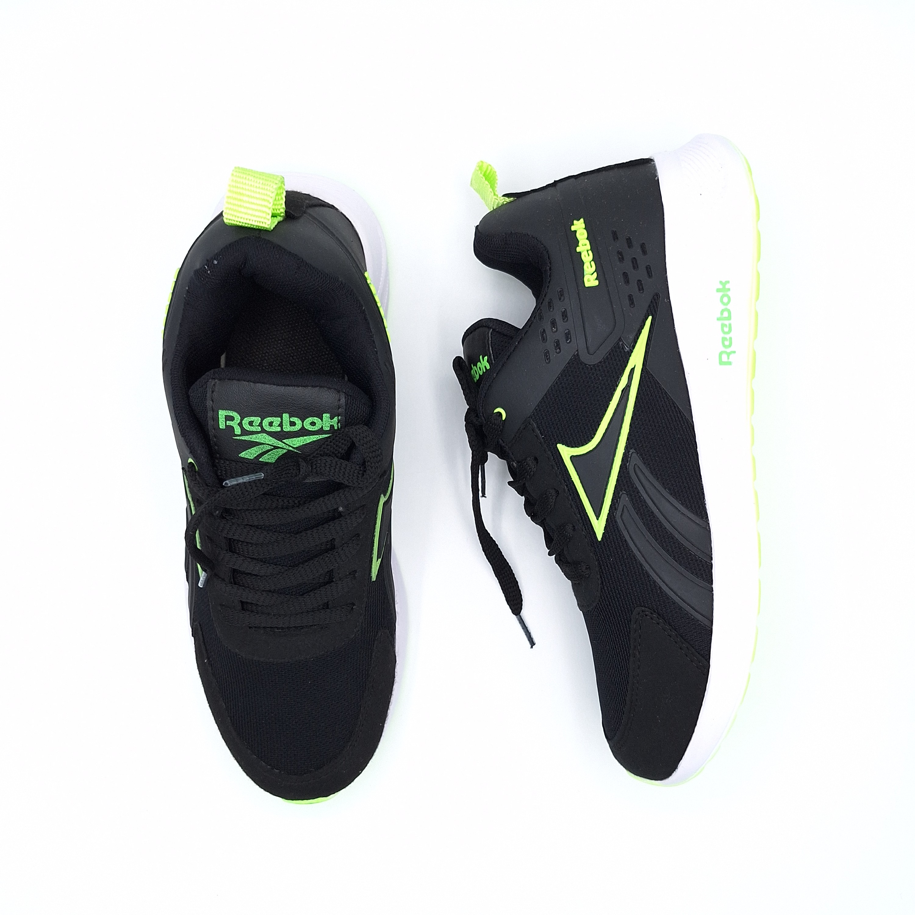 کتونی اسپرت ریبوک reebok بنددار نرم و سبک رنگ مشکی مناسب کارهای روز مره و پیاده روی کفش ورزشی زنانه مشهد کفش331583
