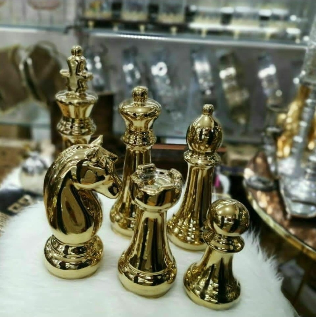 شطرنج بزرگ سرامیکی طلایی با آبکاری pvd ارتفاع بلندترین مهره30سانتیمتر(6عدد باهم 