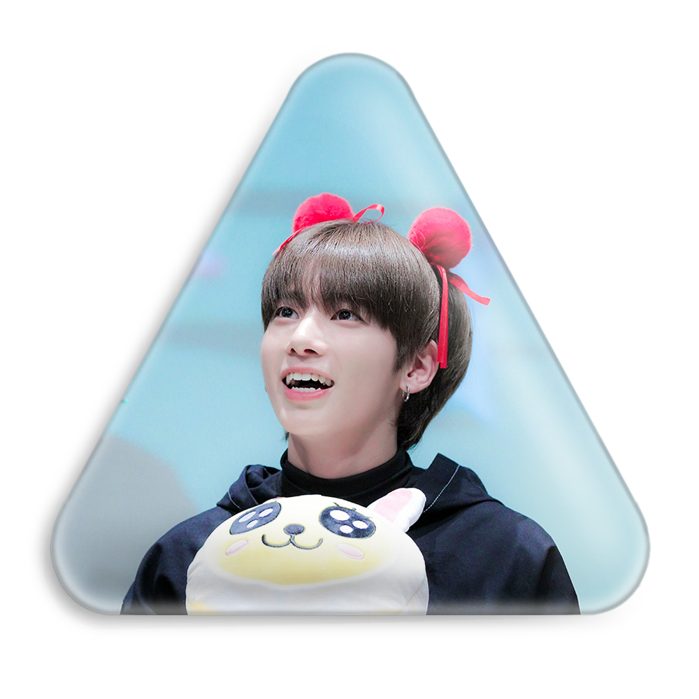 پیکسل خندالو طرح تهیون گروه تی اکس تی TXT مدل مثلثی کد 11839