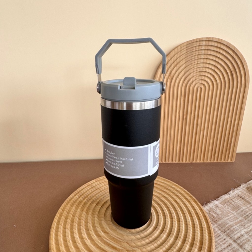 تراول ماگ نی دار طرح استنلی 890 میل دسته دار