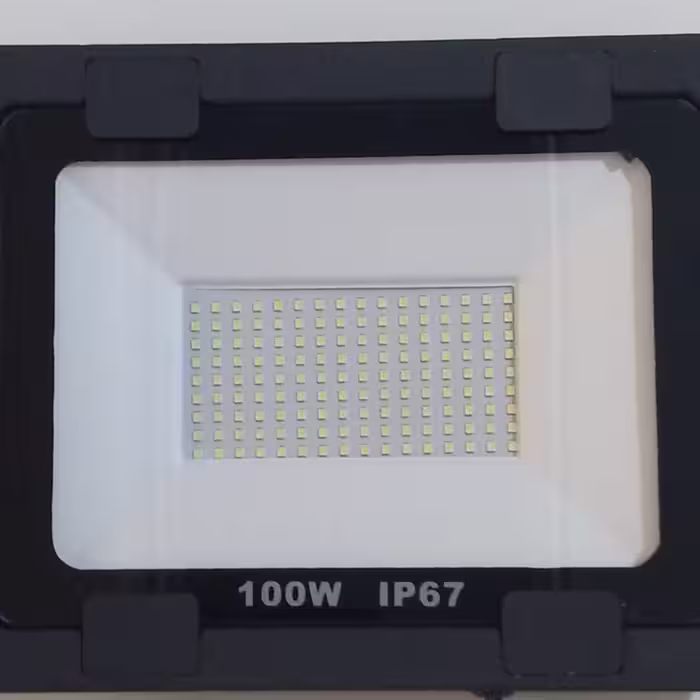 پرژکتور 100 وات