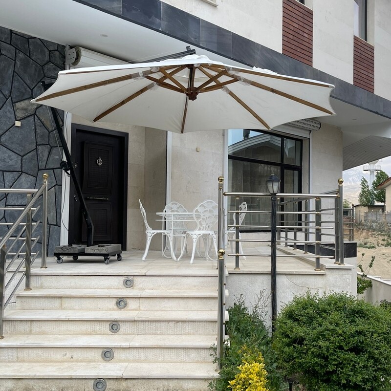 چتر پایه کنار نانو