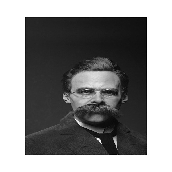 تابلو شاسی طرح فدریش نیچه کد 099 | دنیای قاب