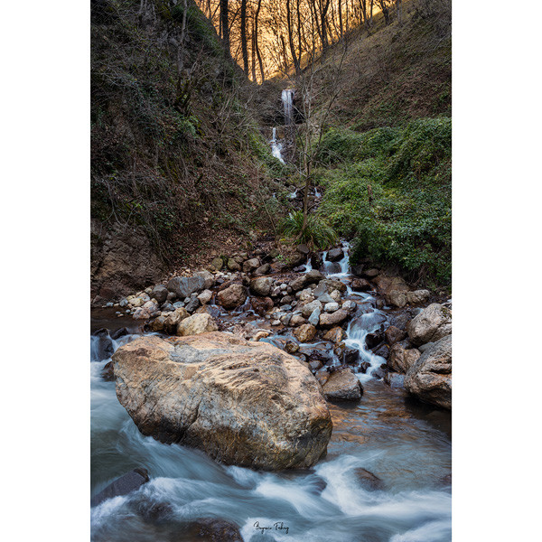 تابلو شاسی مدل منظره آبشار لارچشمه کد 012 | دنیای قاب