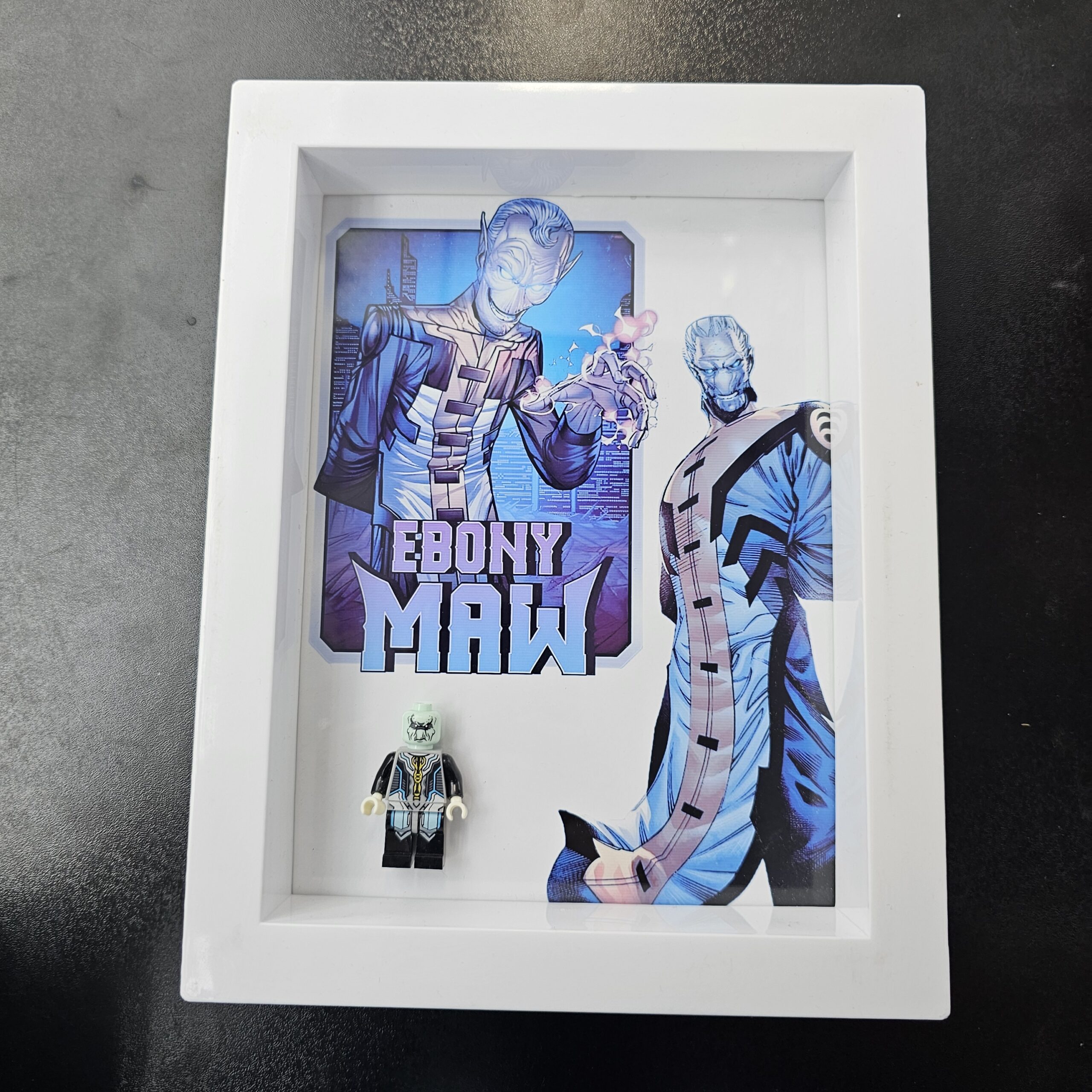 تابلو لگو ebony maw