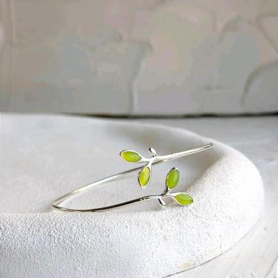 دستبند بنگل جوانه، رزین، فری سایز، برگ