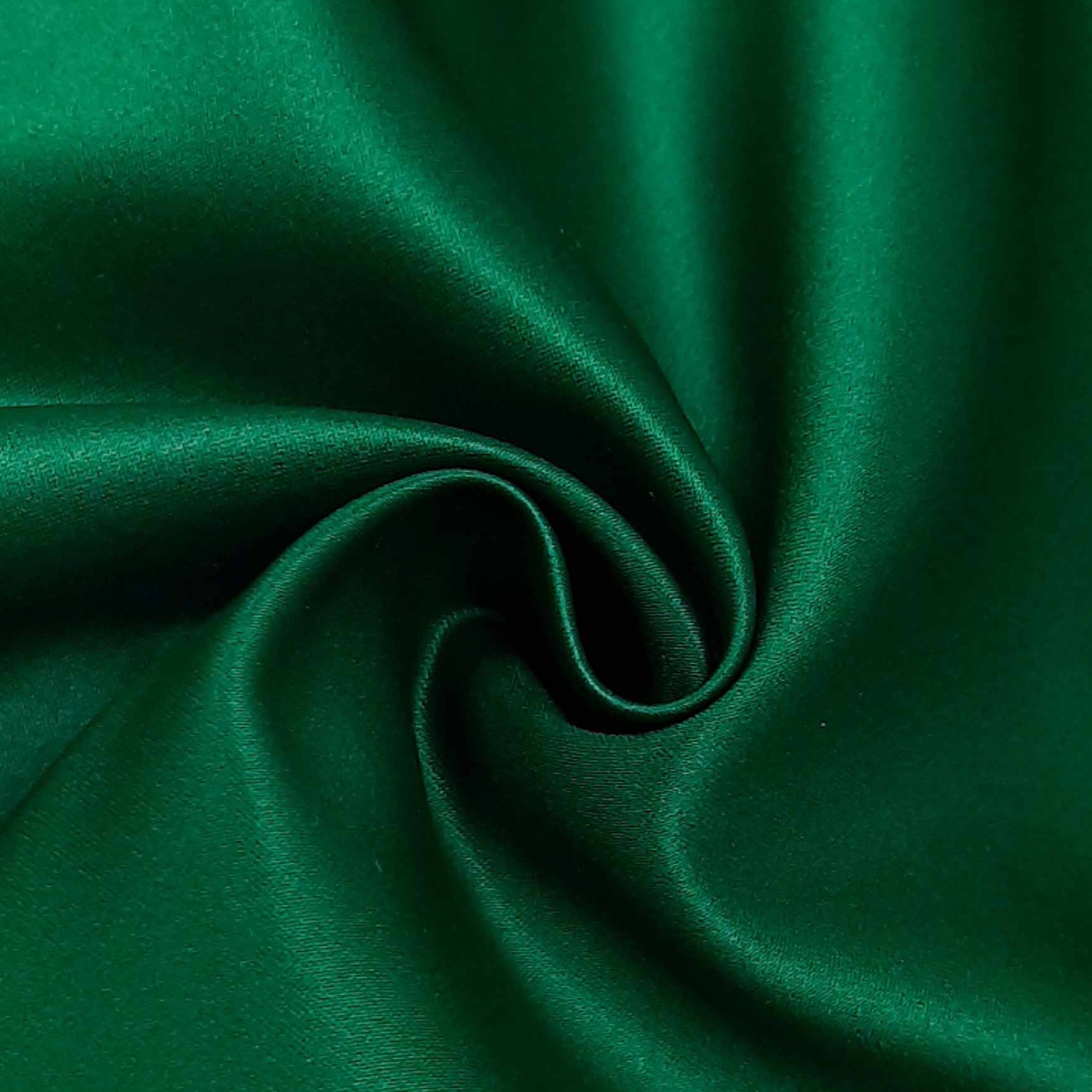 پارچه ساتن آمریکایی سبز (آهاردار مناسب پیراهن و لباس مجلسی-عرض 150 سانتی متر)