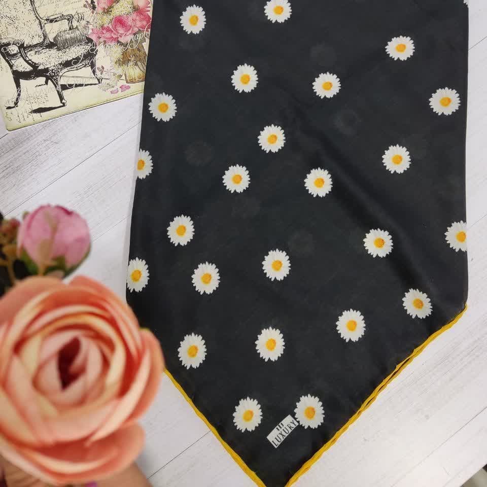 روسری دور دست دوز