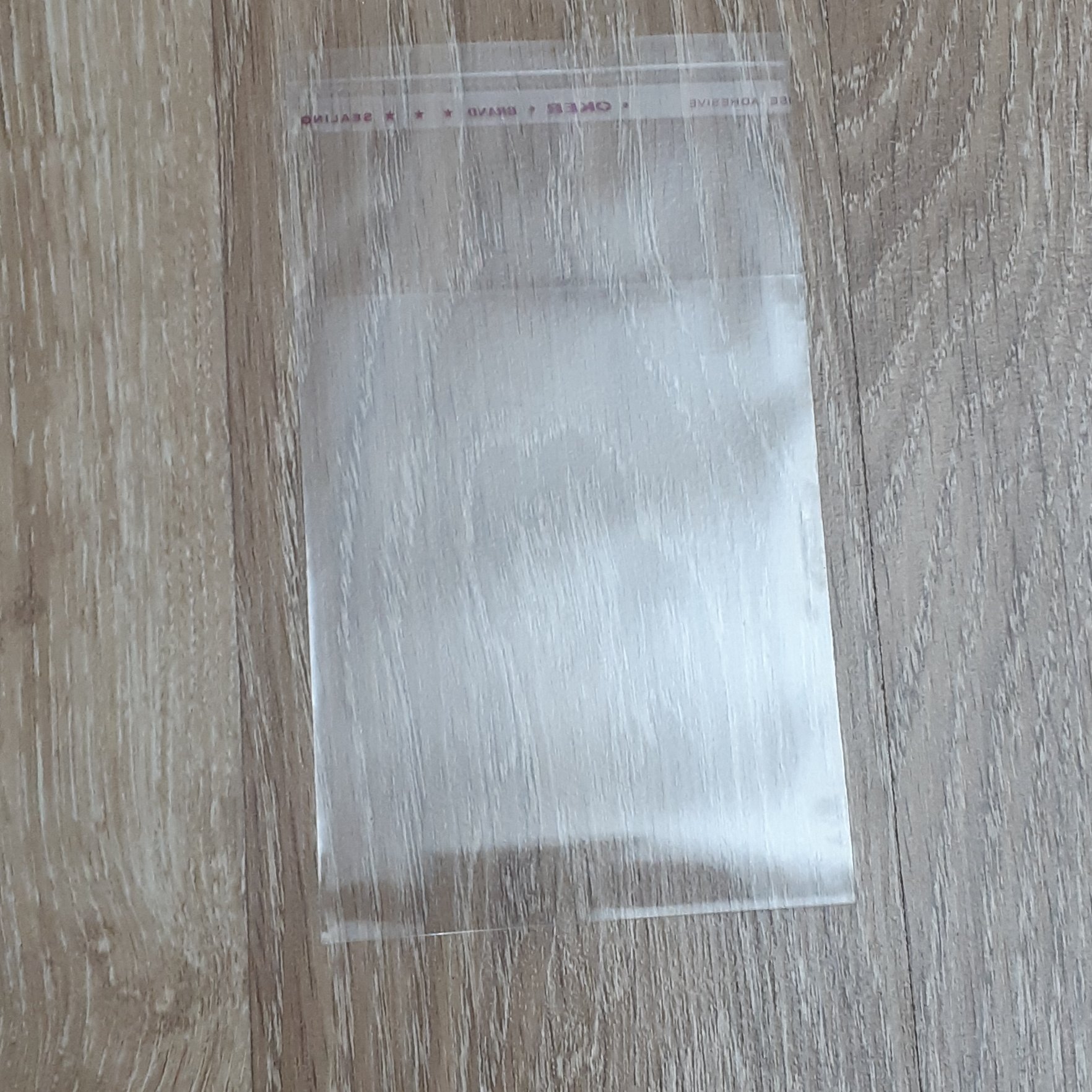 سلفون بسته بندی برچسب دار (بصورت بسته 20 عددی)