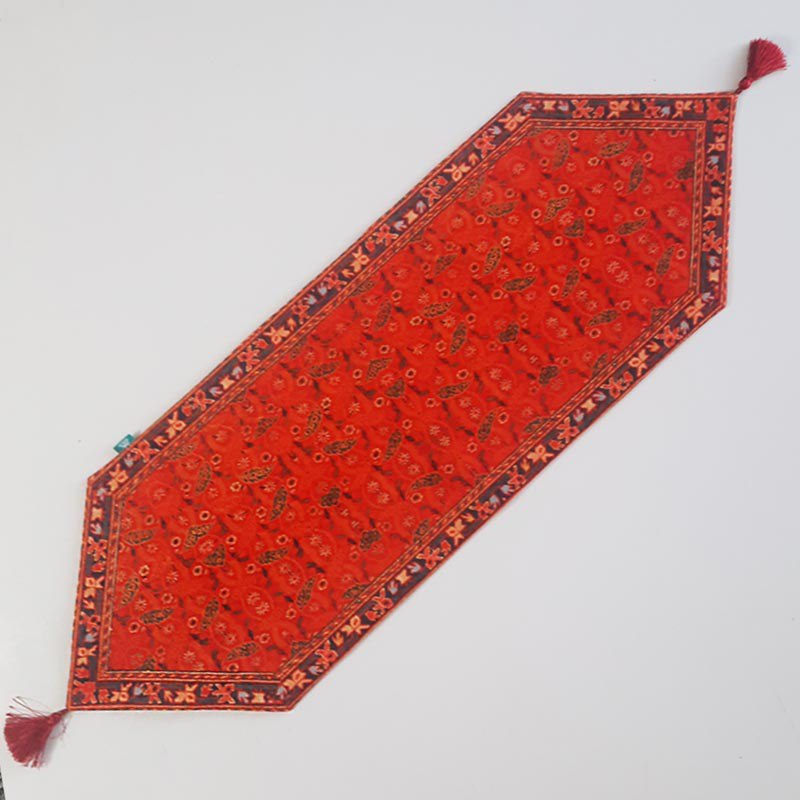 رانر مخمل آستر دار طرح  سارای آجری با حاشیه  سایز 35X135 منگوله دار