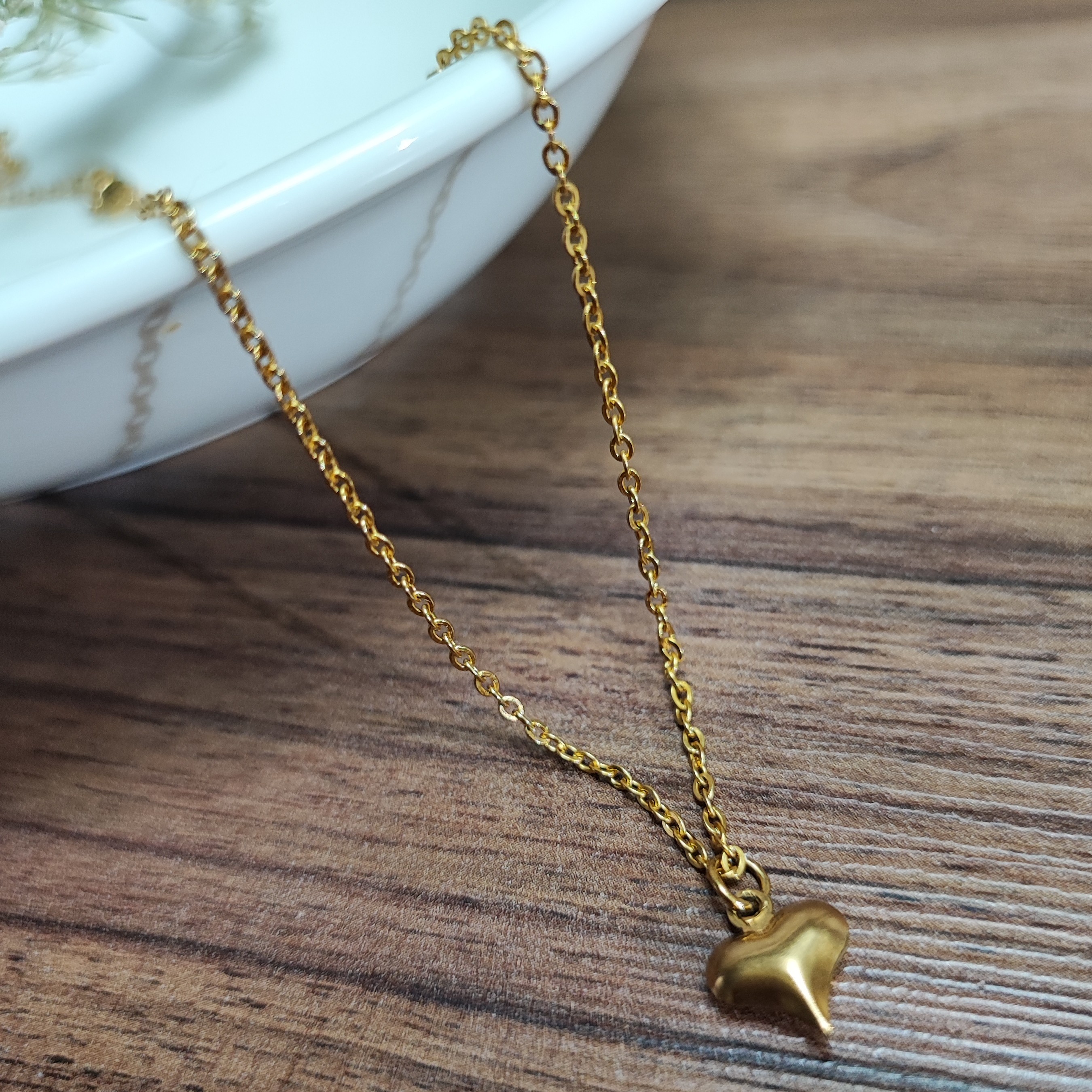 گردنبند استیل با آویز قلب بسیار شیک مشابه طلا رنگ ثابت 