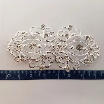 گل سینه جفتی نقره ای