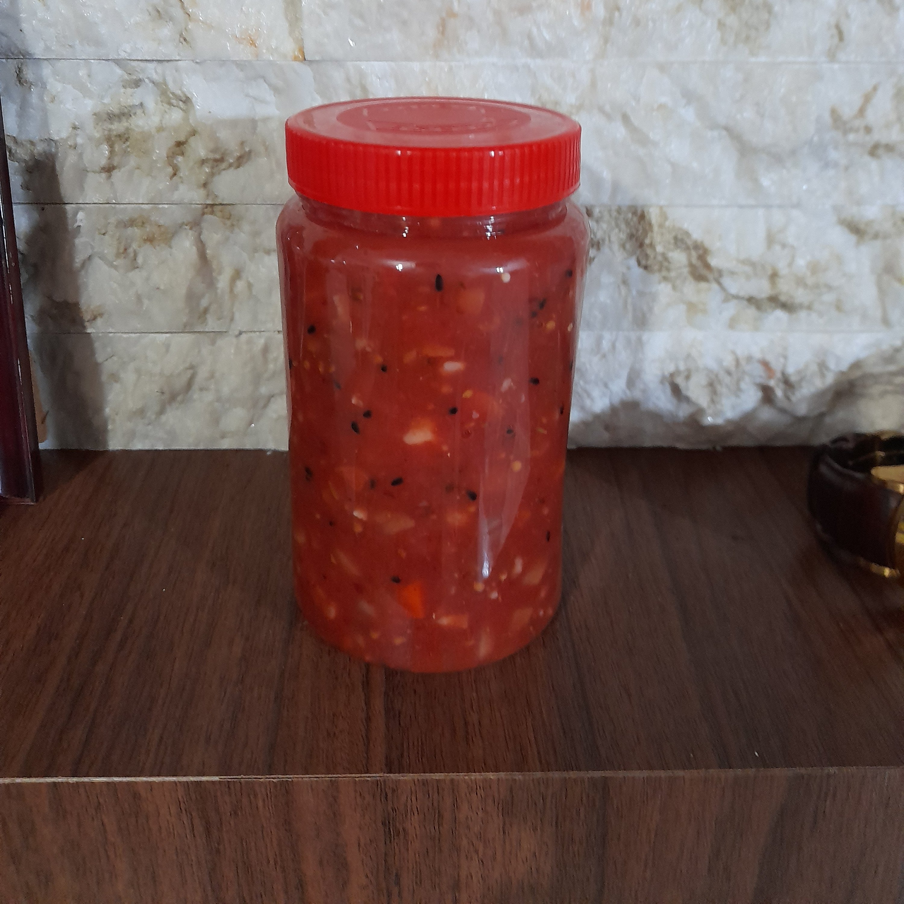 ترشی گوجه (700 گرمی)