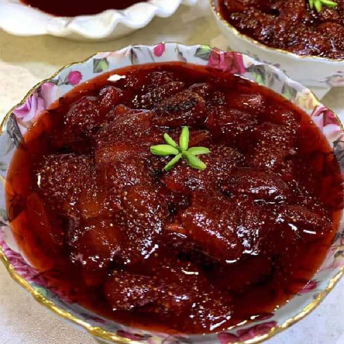 مربای توت فرنگی خونگی درجه یک  بسته300گرمی