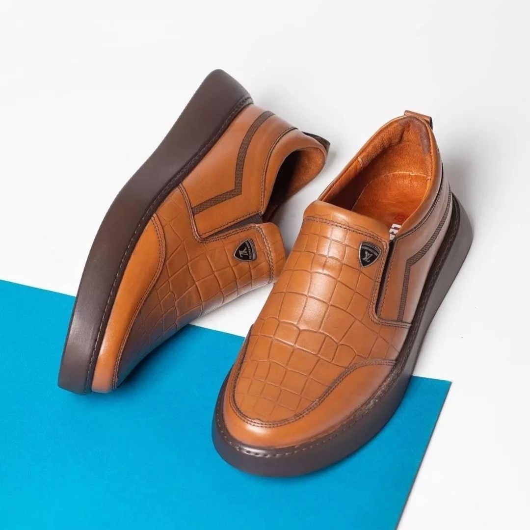 کفش راحتی مردانه تمام چرم طبیعی شیک