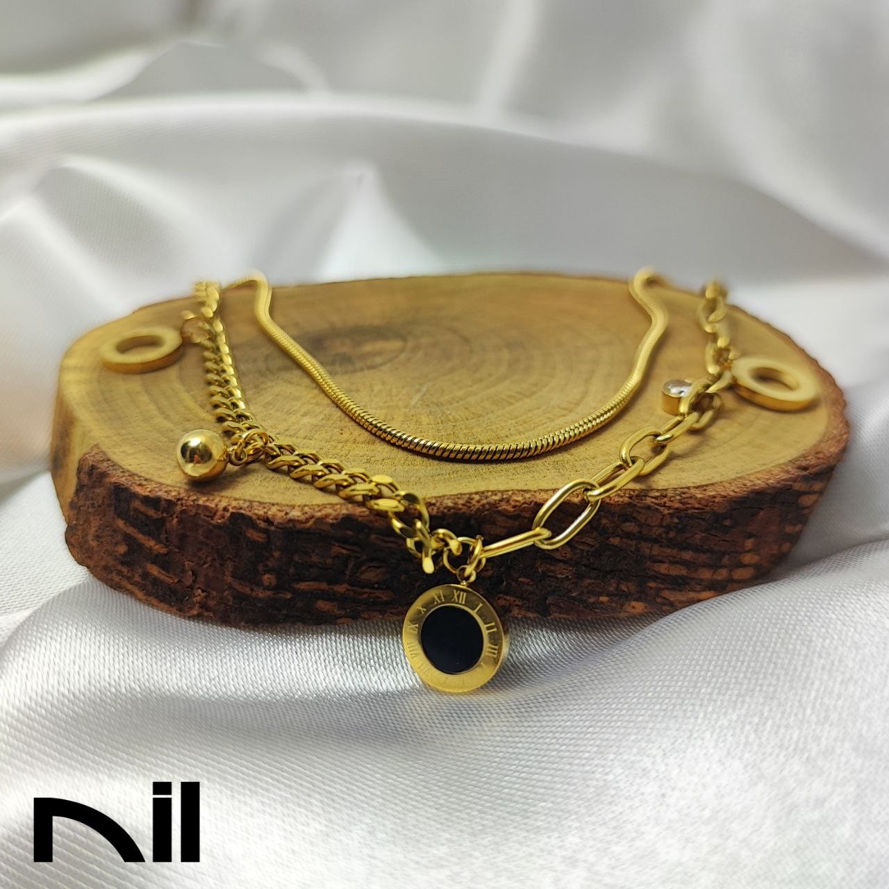 دستبند نگین مشکی