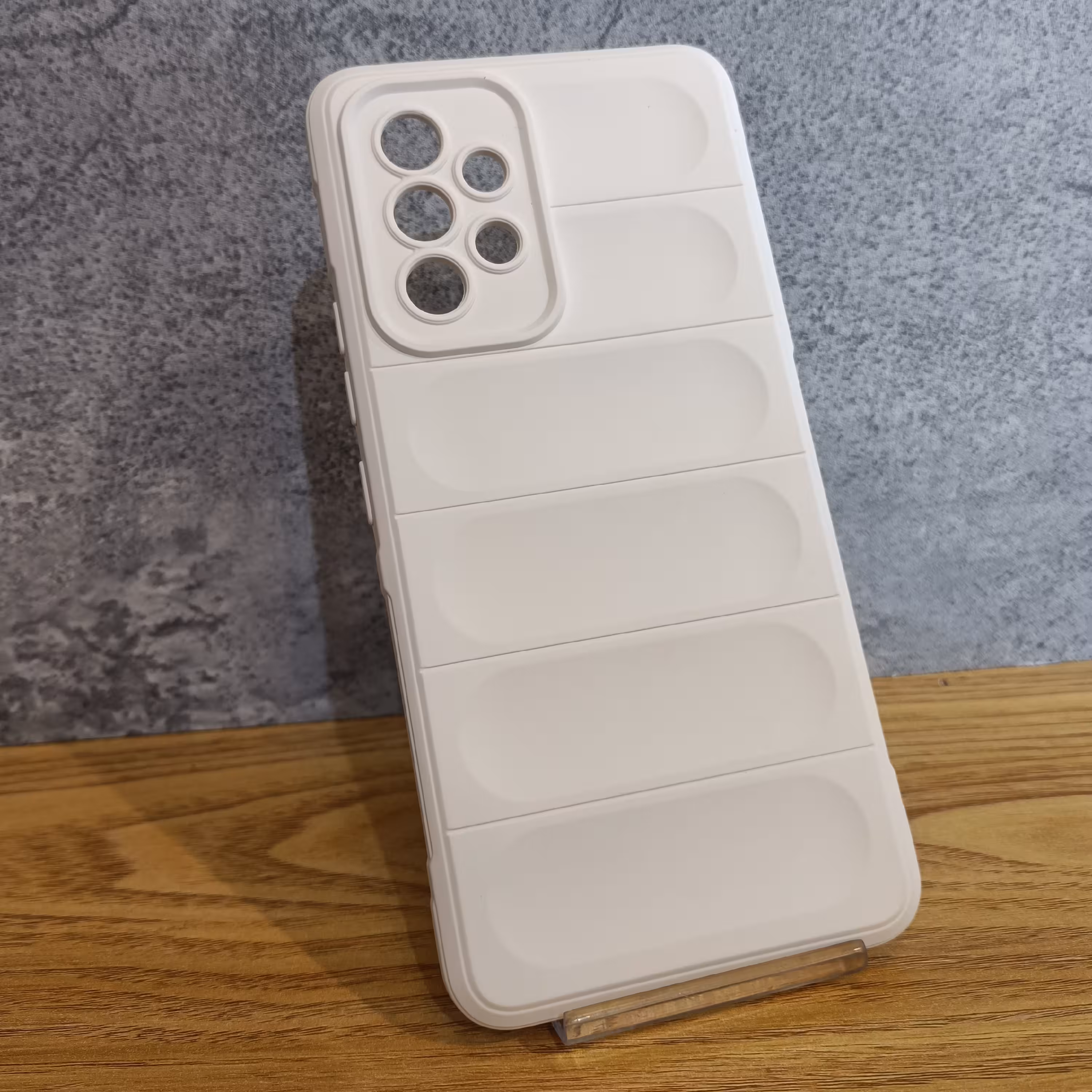 قاب گوشی A53 مدل لوپی سیلیکنی داخل مخمل رنگ سفید samsung A53