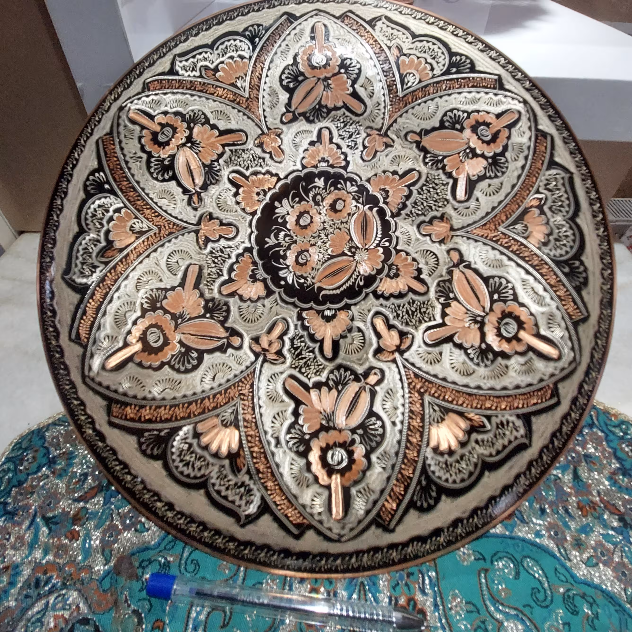 سینی مسی قلم کاری رنگی بزرگ 