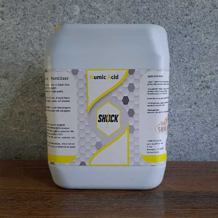 کود هیومیک اسید شوک آمریکایی مایع 5 لیتری 95 درصد
