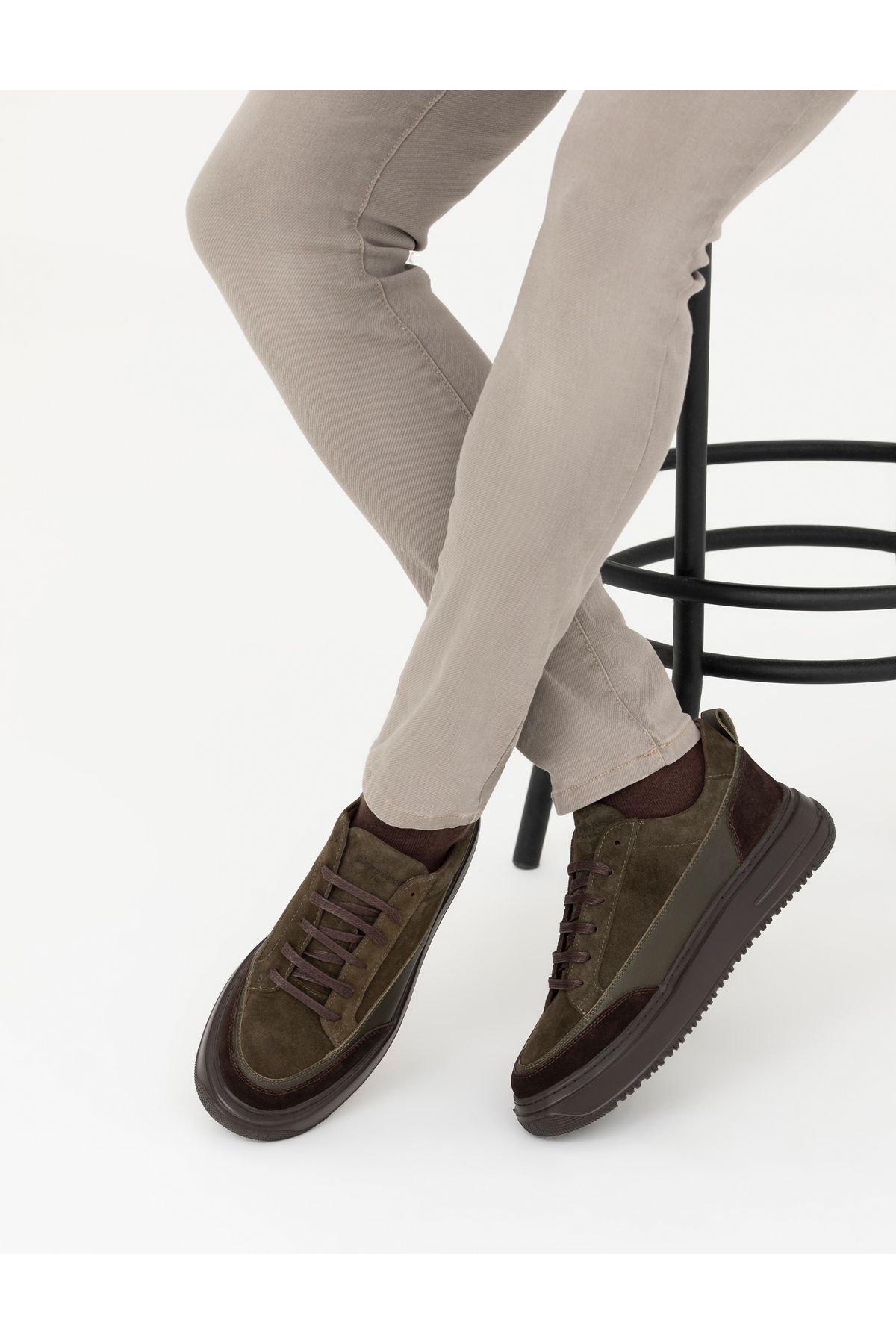 کفش های کژوال سبز مردانه روزمره چرمی خاکی 100 ٪ Pierre Cardin