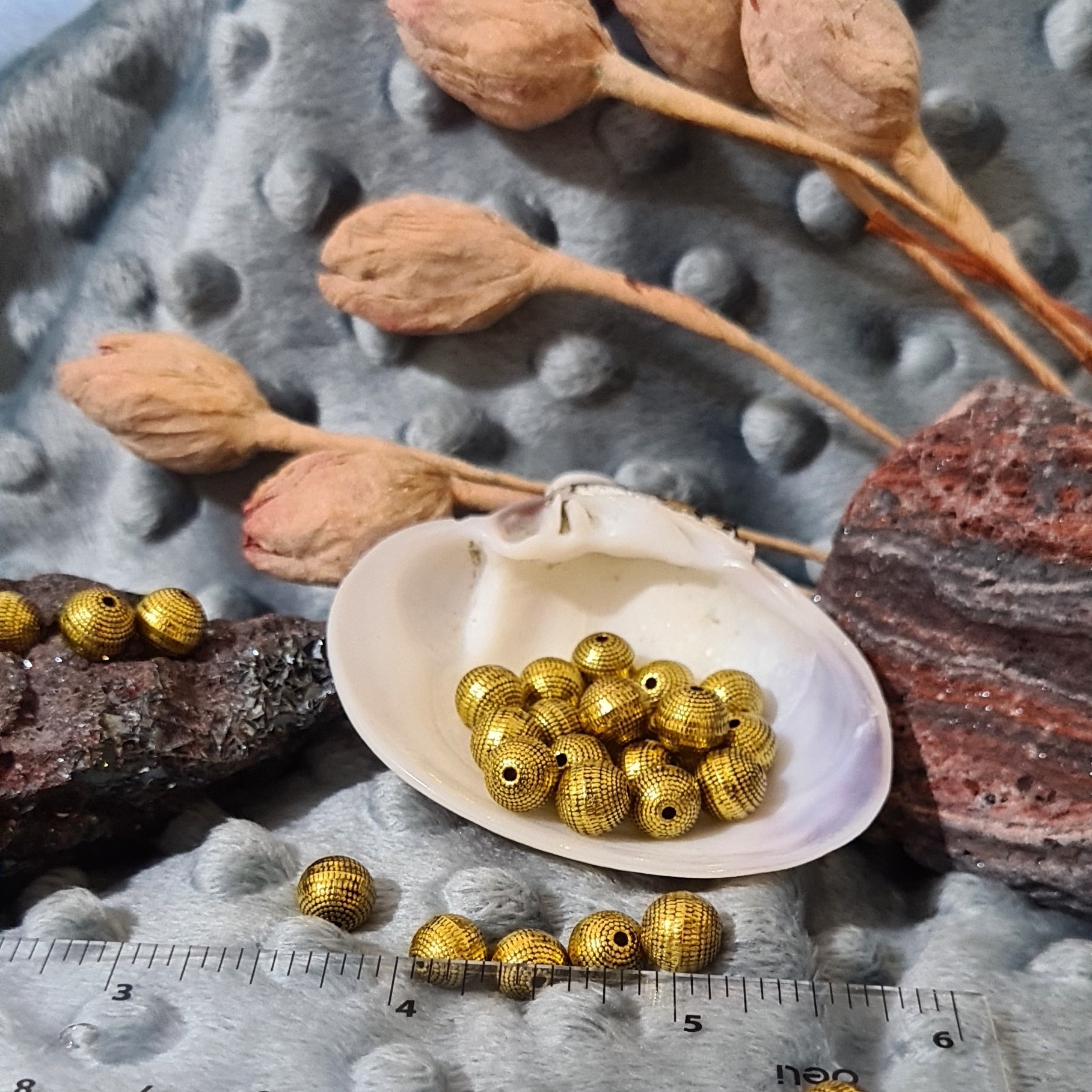 خرجکار گوی طلایی سنگین وبسیار زیبا وبا کیفیت