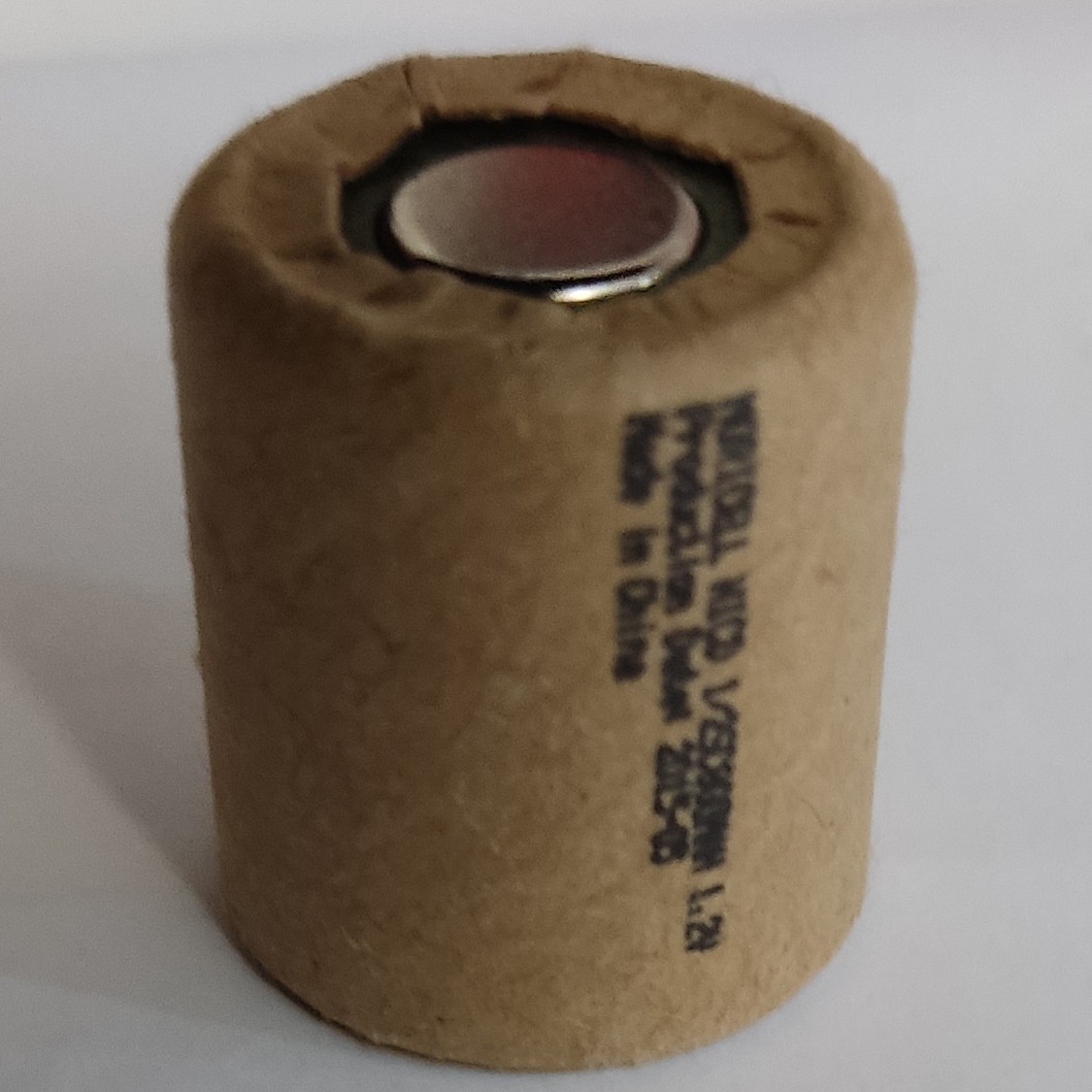 باتری شارژی 1.2 ولت 800 میلی آمپر ساعت نیم  sc مناسب ریش تراش و سایر لوازم شارژی