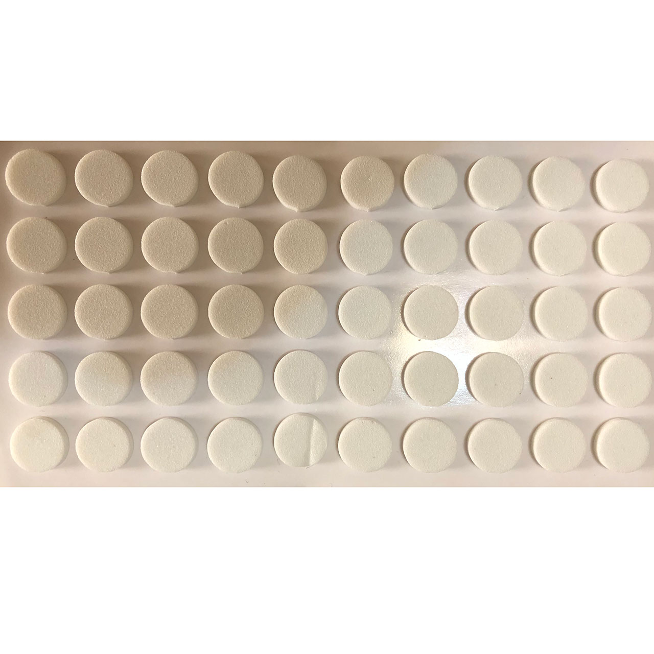 ضربه گیر درب کشو ، کابینت و کمد مدل SD با قطر 1 سانتیمتر بسته 50 عددی