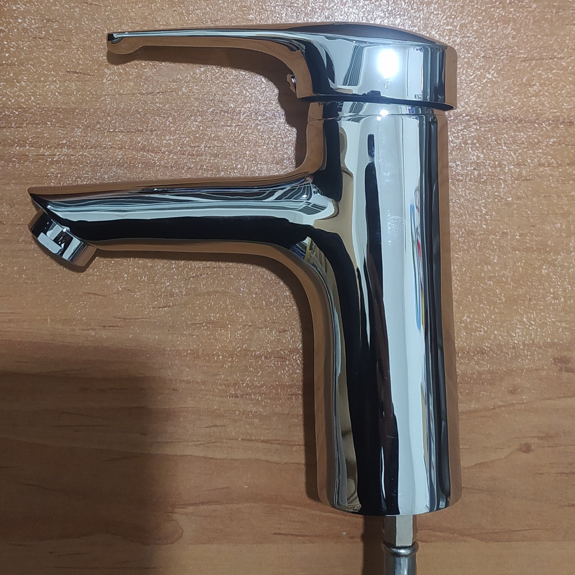 شیر روشویی کسری مدل آبتین 