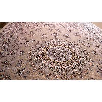 فرش ماشینی زمرد مشهد مدل 45002 زمینه نسکافه ای