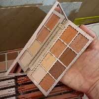 پالت رژگونه Nudeless لافرا 8 رنگ