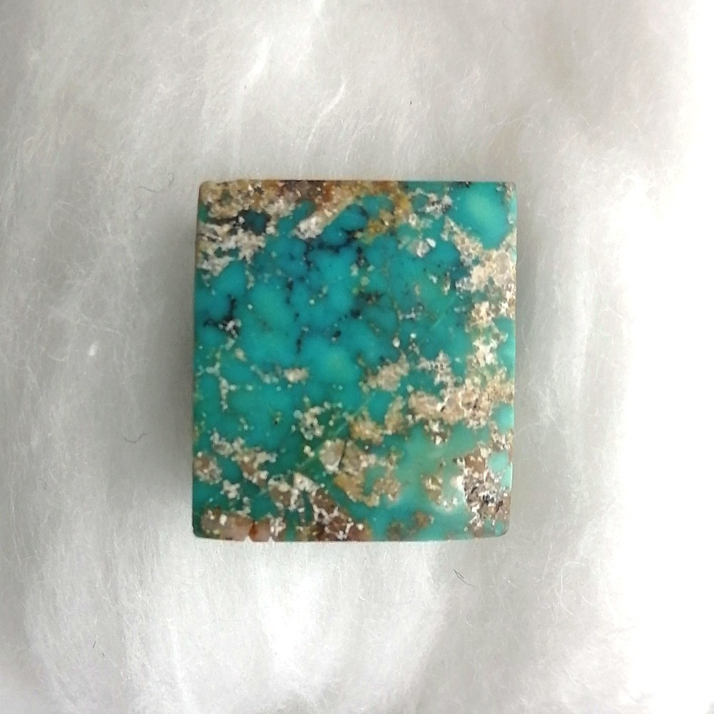 فیروزه نیشابوری اصل رگه طلایی تراش چهار ضلعی