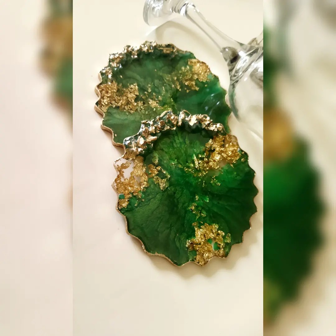 زیرلیوانی رزینی