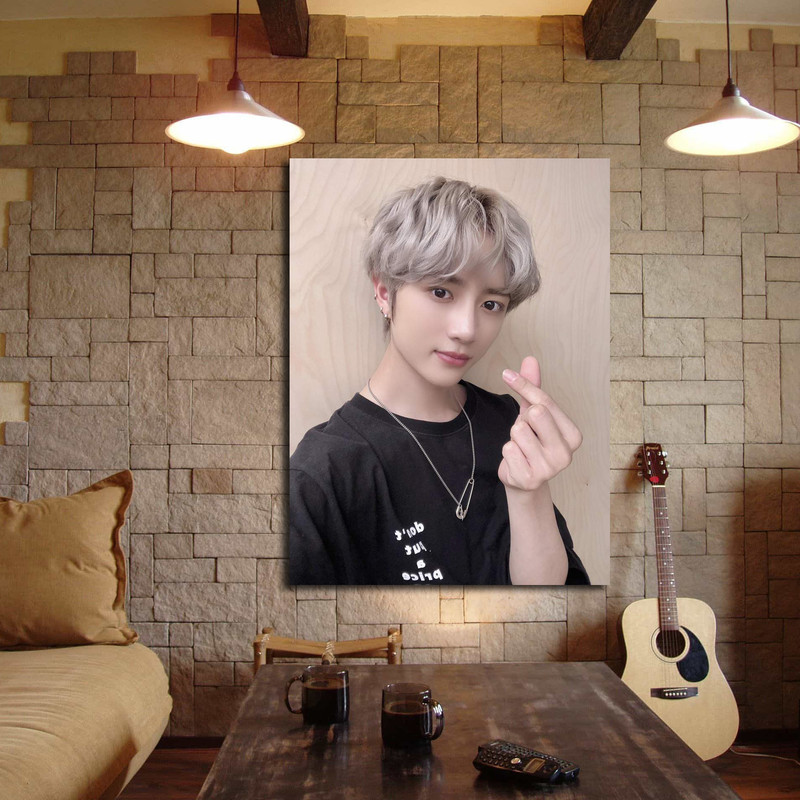 تابلو شاسی مدل beomgyu کد 17 | دنیای قاب