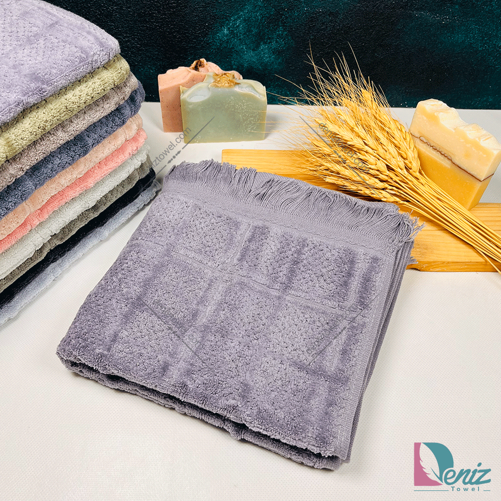 حوله دستی طرح مارتا رنگ بنفش
