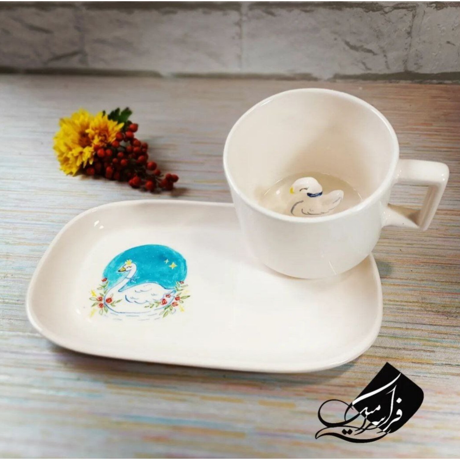 ست برجسته قوی عاشق سرامیکی