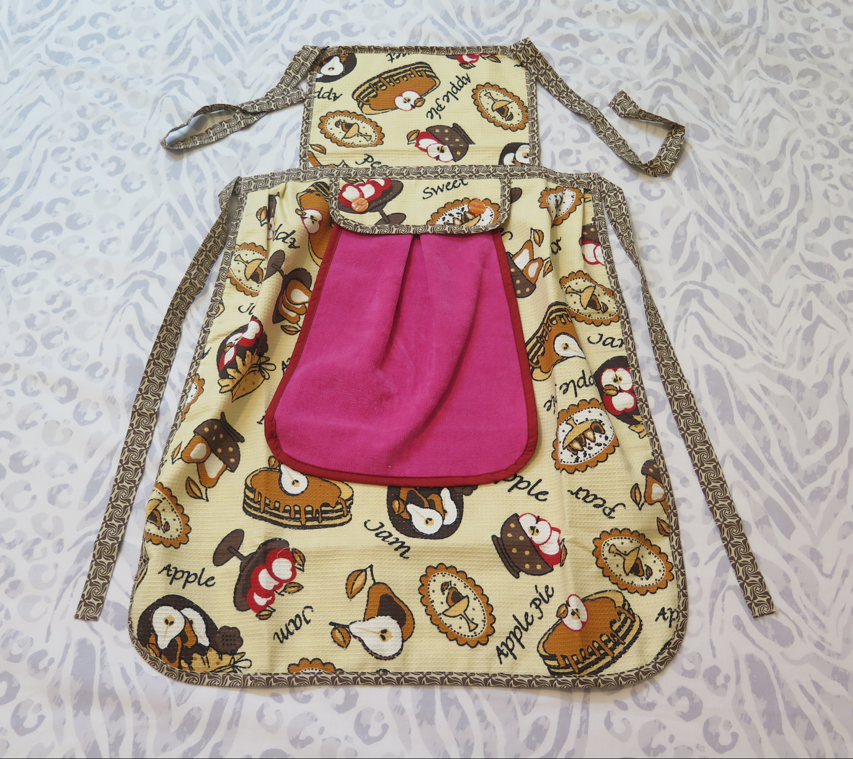 پیشبند آشپزخانه پارچه ای با حوله دکمه خور باقابلیت جدا شدن 